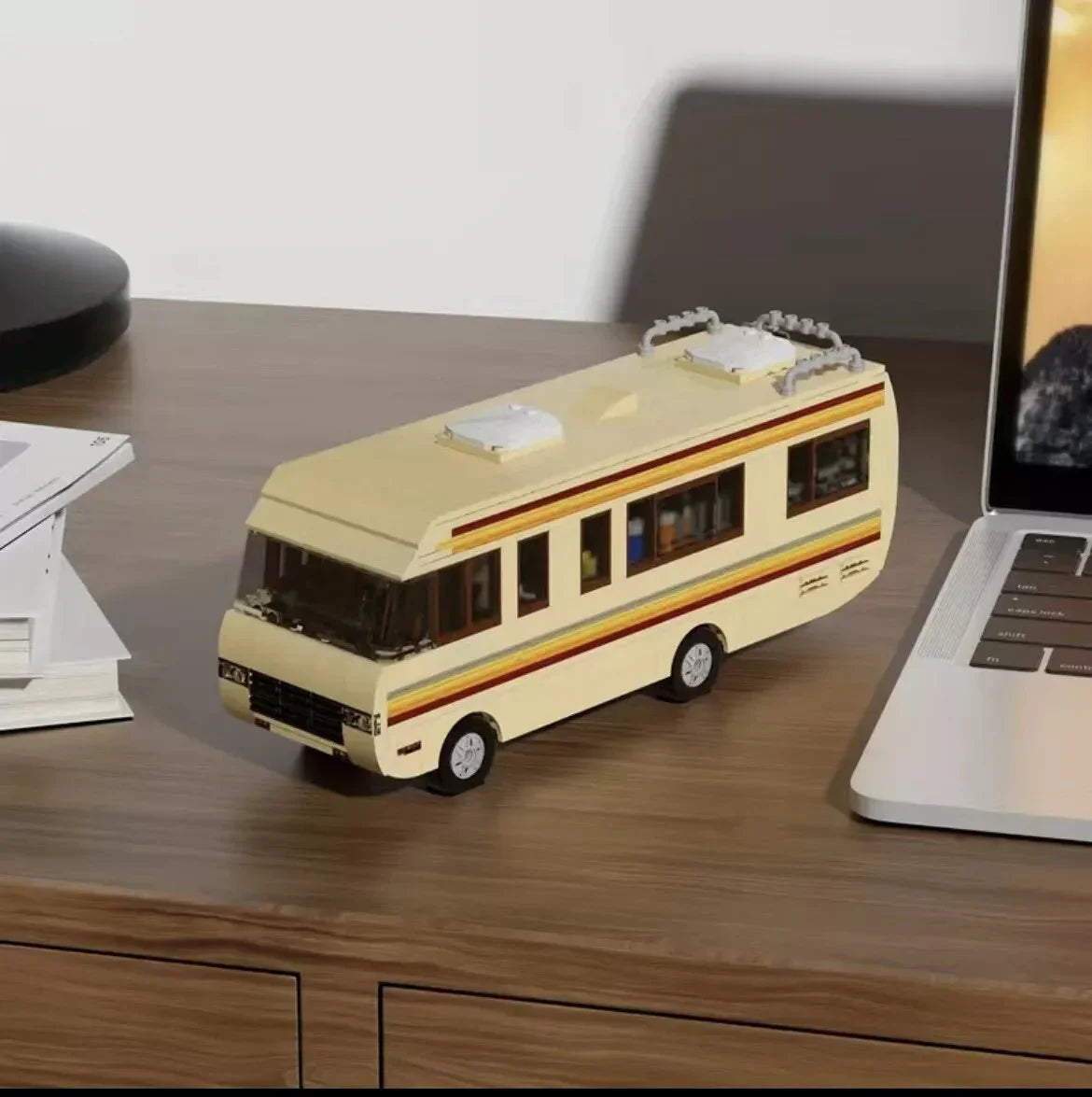 Gobricks MOC-20606 - Desert Mobile Chemistry Lab - vue 2 | Power Blockz