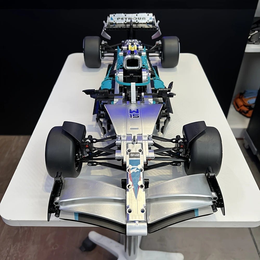 AMG F1 W15 | 1980pcs - AMG F1 W15 - vue 6 | Power Blockz