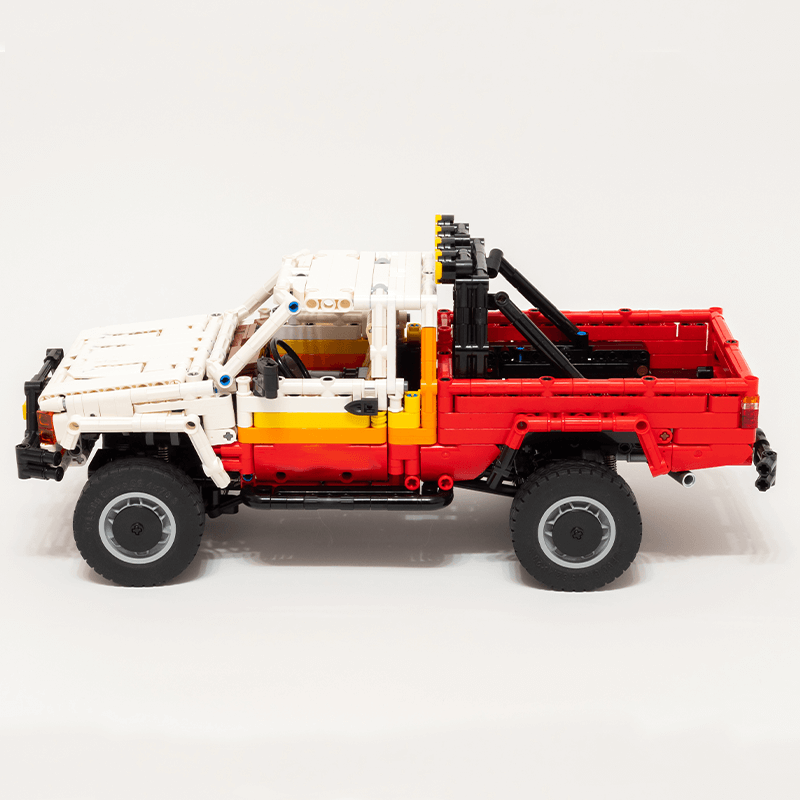 Power Blockz MOC-190349 - Static Version - Racing Pickup Hilux SR5 Tribute Edition - vue 8 | Power Blockz