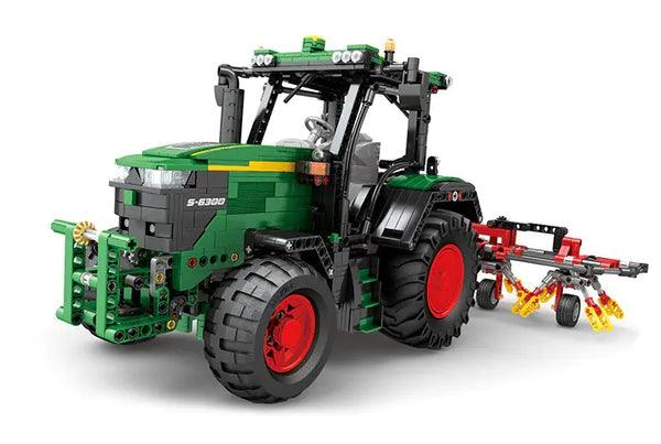 Mould King 17020 - RC Farming Tractor | Power Blockz