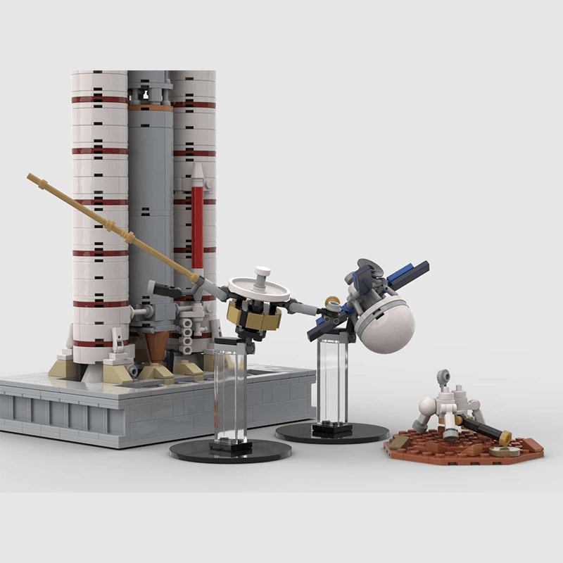 Gobricks MOC-61281 - Titan IIIE Centaur - vue 2 | Power Blockz