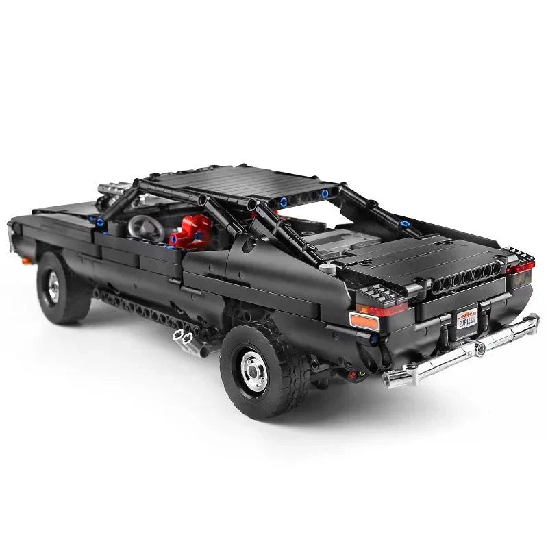 Mould King 13081 - Static Version - V8 Street Muscle Hero - vue 4 | Power Blockz