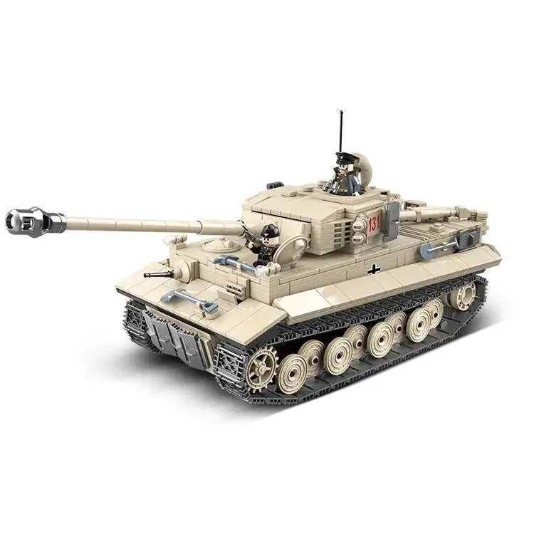 Quanguan 100061 WW2 Tiger Tank - 1018pcs building blocks set - front view | Power Blockz