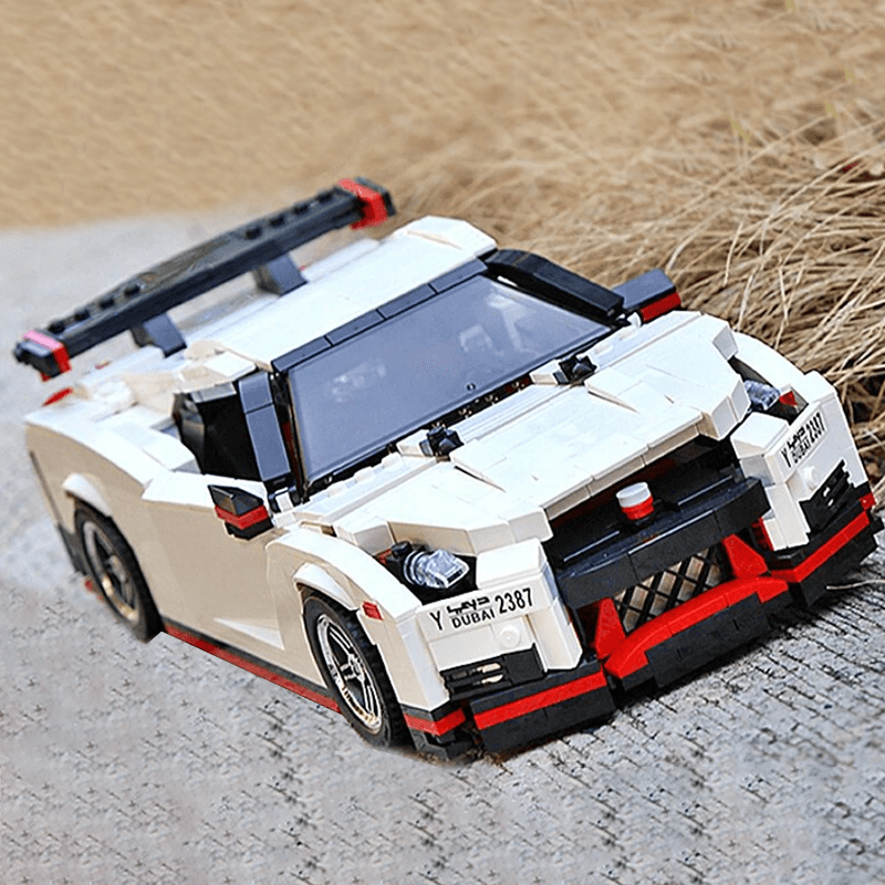 Mould King 13104 - R35 GTR Godzilla White - vue 4 | Power Blockz