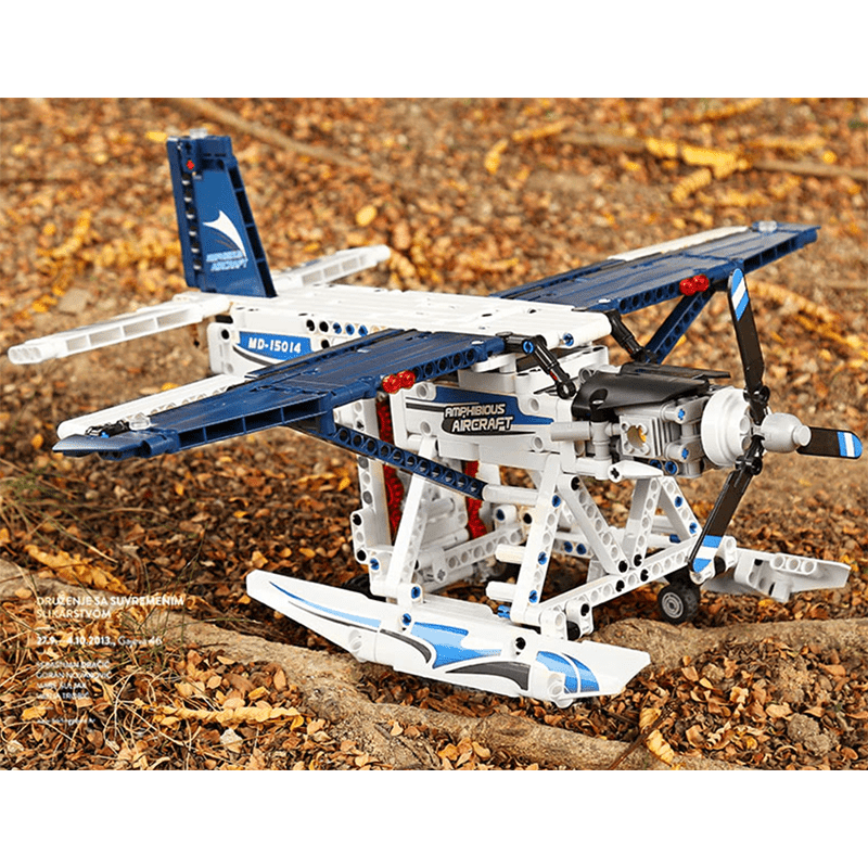 Mould King 15014 - Remote Controlled Amphibious Plane - vue 7 | Power Blockz