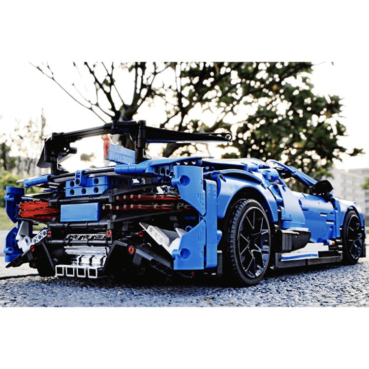 Mould King 13125 - Aerodynamic W16 Chiron Hyper Beast - vue 3 | Power Blockz