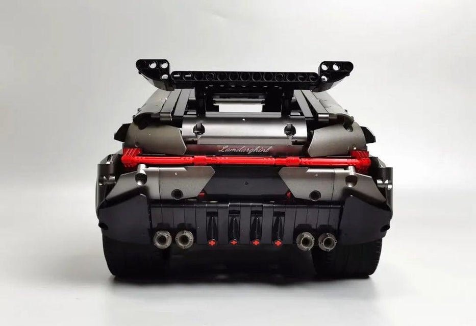 Twin-Turbo Italian SUV - vue 6