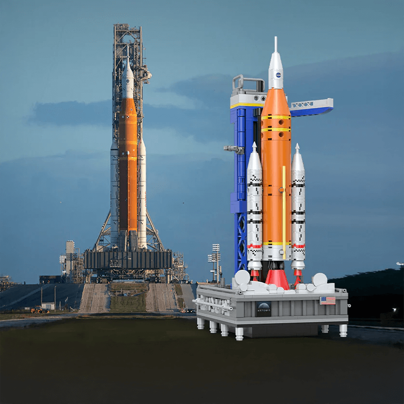 SLS Artemis Space Rocket - vue 2