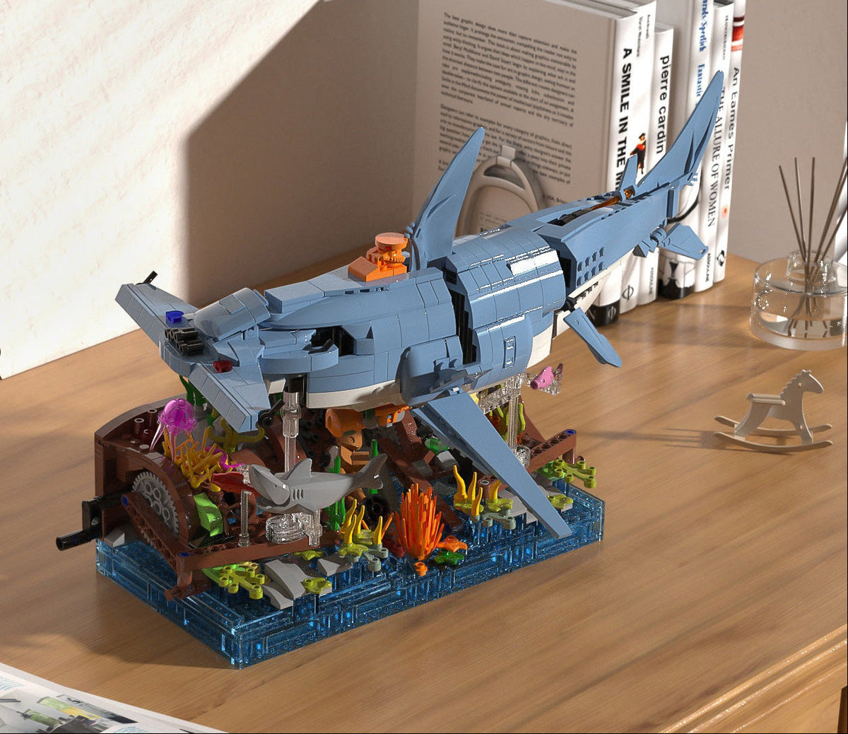 Qizhile 90049 Hammerhead Shark - 1144pcs building blocks set - view 7 | Power Blockz