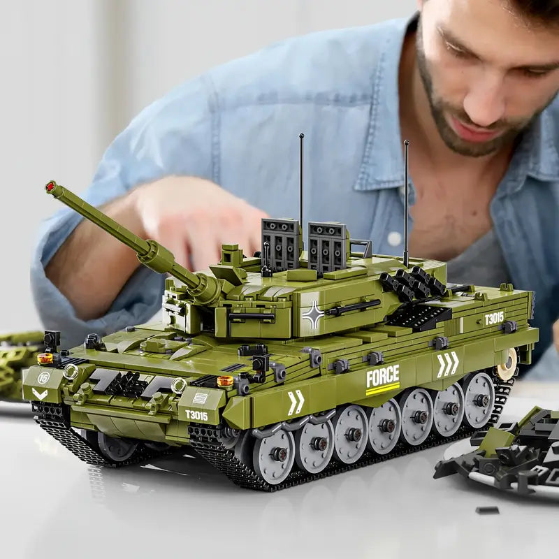 GaoMiSi T3015 Leopard 2 Main-battle - 2029pcs building blocks set - view 7 | Power Blockz