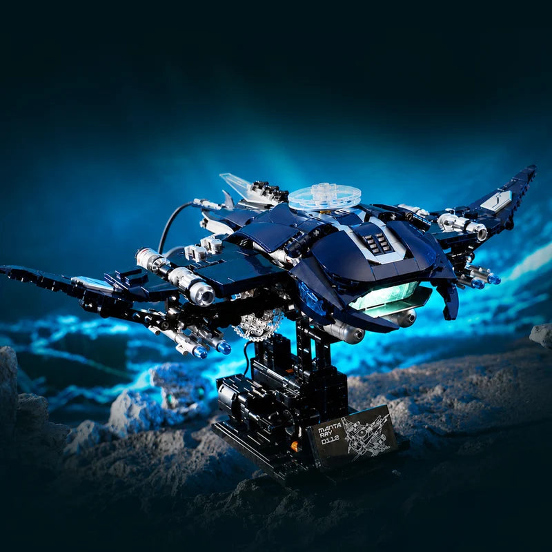 Xinzhuan XZ0112 Mechanical Manta Ray - 930pcs building blocks set - view 2 | Power Blockz