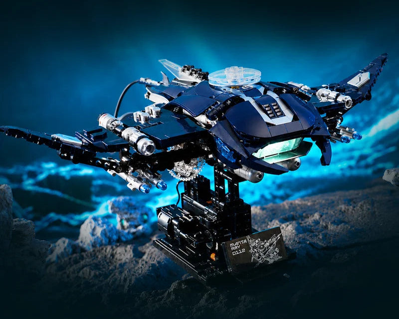 Xinzhuan XZ0112 Mechanical Manta Ray - 930pcs building blocks set - view 7 | Power Blockz