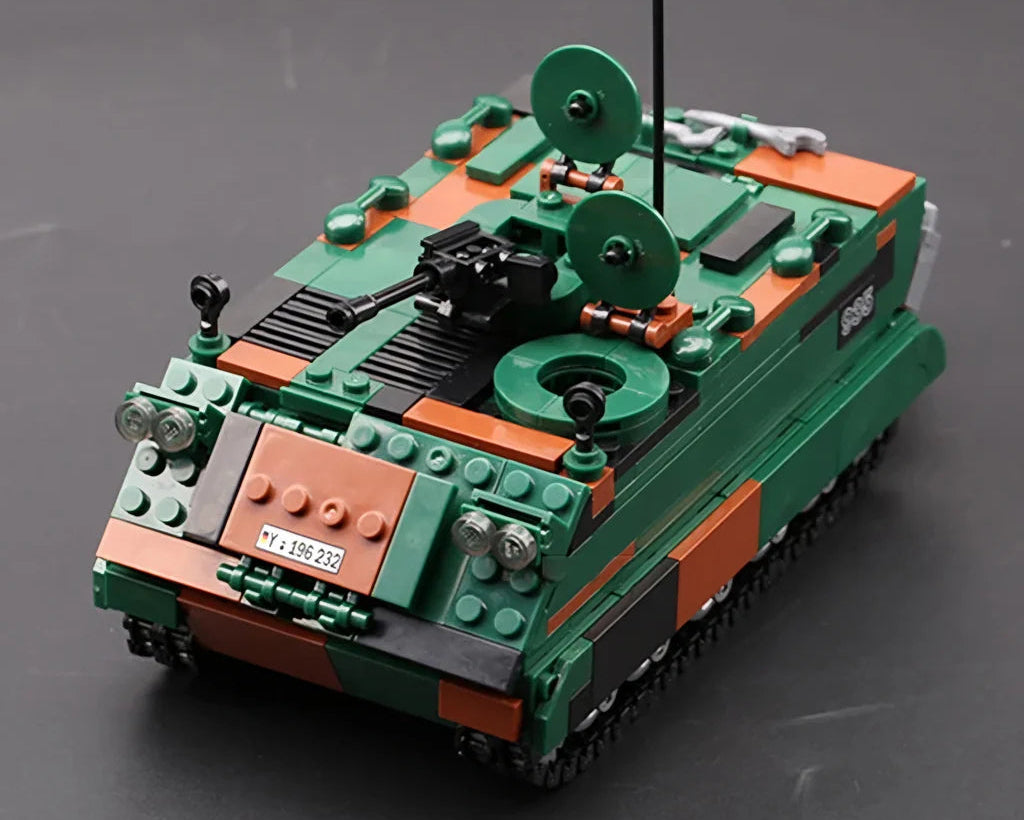 Xingbao XB-0650 MTW M113 Tank - 748pcs building blocks set - view 9 | Power Blockz
